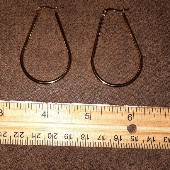 Gold plated hoops open teardrop hinge hooks new no tags - Picture 6 of 6